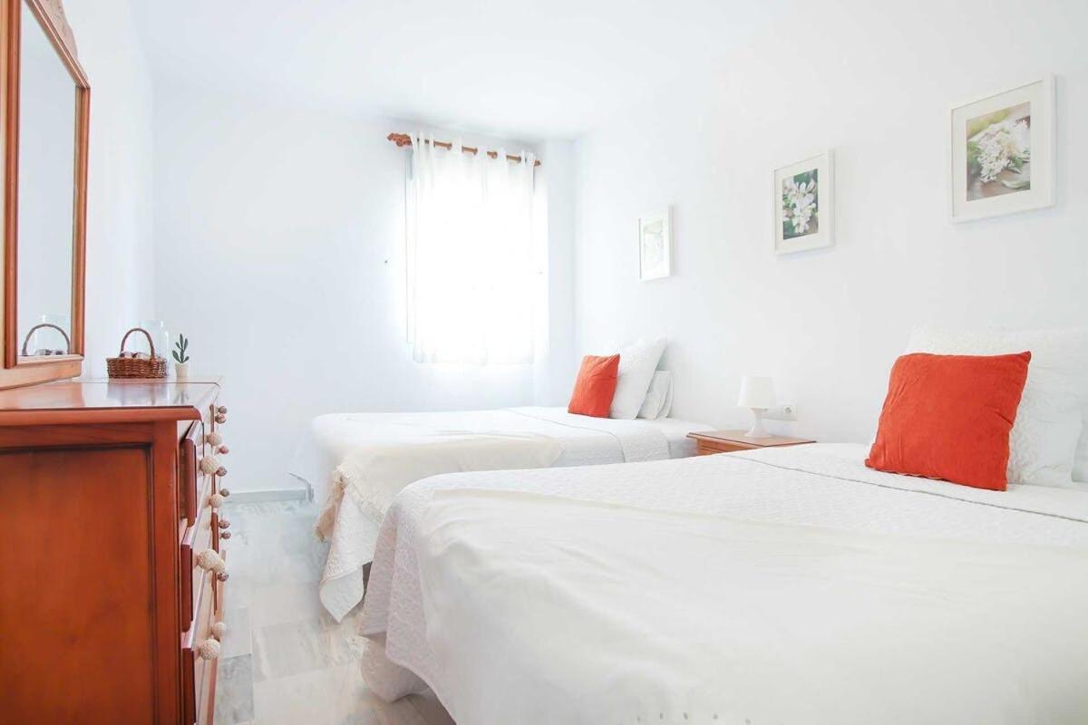 Precioso Atico En Cabopino - Marbella Apartment ภายนอก รูปภาพ